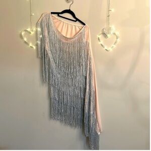 YOCLUBWEAR Elegant Temperament Slanted Shoulder Sexy Tassel Evening Dress